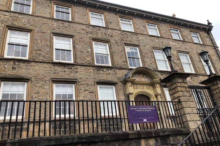 Lancaster Walking Tour: Execution, Slavery & Industrial Heritage photo 3