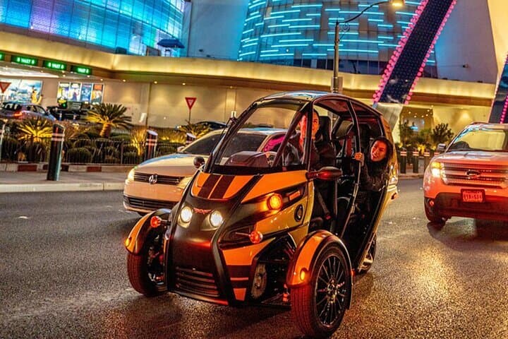 Drive Downtown Las Vegas: 1-Hour Talking GoCar Highlights Tour