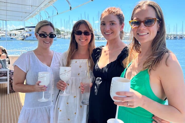 Morning Champagne River Cruise Mooloolaba — Luxury Sunshine Coast Boat Charter photo 6