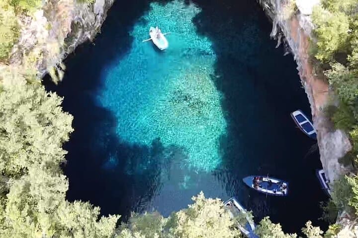 Melissani Cave Boat Ride & Myrtos Viewpoint — Kefalonia Shore Tour photo 2