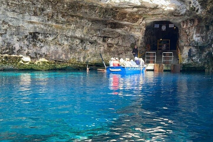 Melissani Cave Boat Ride & Myrtos Viewpoint — Kefalonia Shore Tour photo 3