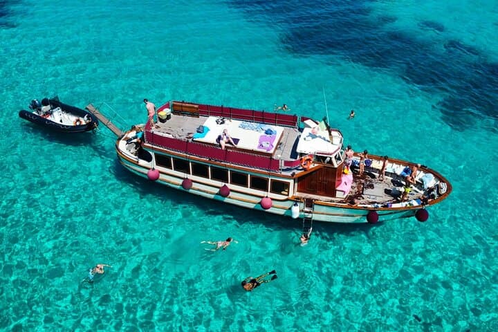 Sailing La Maddalena: Day Cruise to Caprera, Budelli & Pink Beach