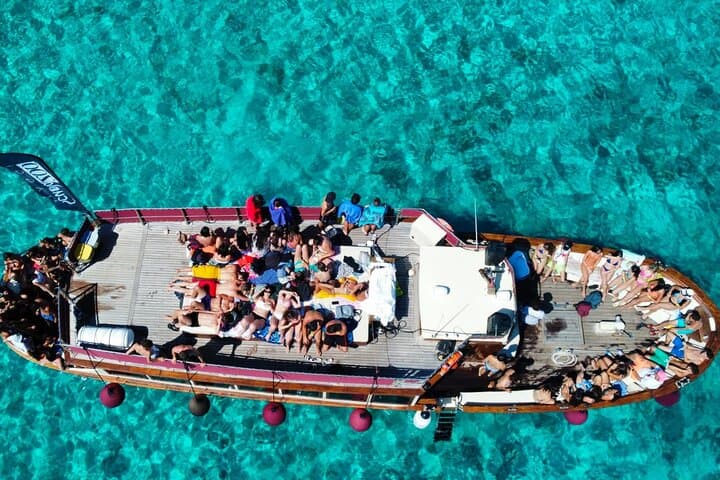 Sailing La Maddalena: Day Cruise to Caprera, Budelli & Pink Beach photo 3