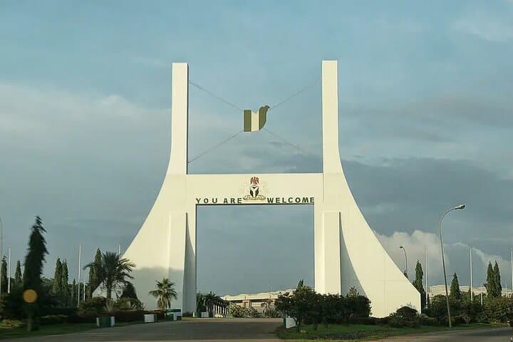 All-Inclusive Abuja City Tour — Zuma Rock, Arts Village & Jabi Lake