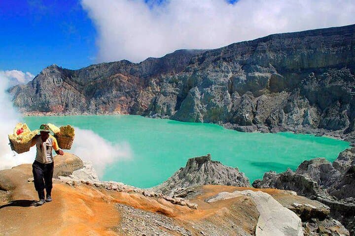 Ijen Blue Fire & Bromo Sunrise: 2N/3D Volcano Trek with All Entrances Included photo 2