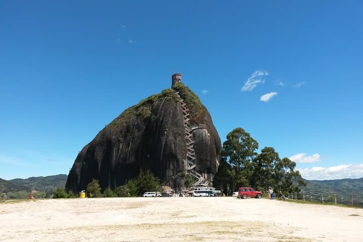 Medellín to Guatapé & Piedra del Peñol: Private 8-Hour Day Trip photo 5