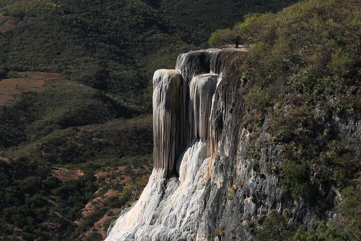 Hierve el Agua, Mitla & Mezcal: Oaxaca Day Tour from Oaxaca City