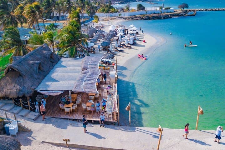 Palmarito Beach Day on Tierra Bomba: Cartagena Private Beach & Kayak photo 6