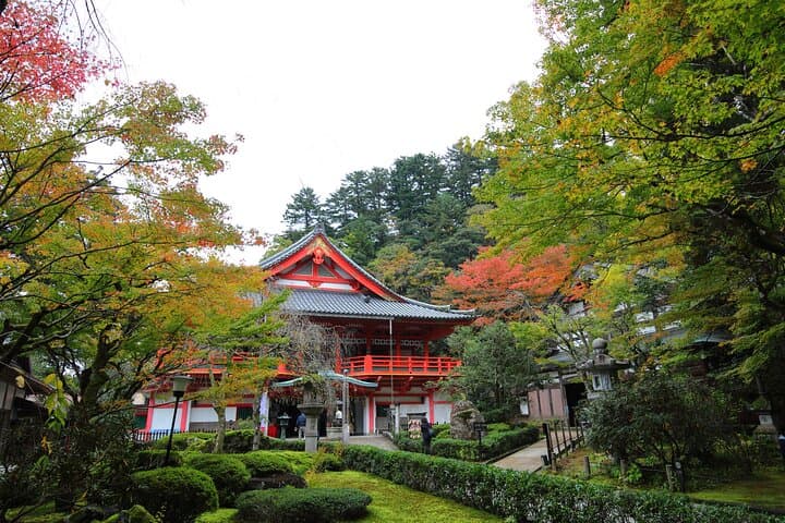 Private Kaga Photoshoot: Full-Day Photographer Tour to Yamanaka, Natadera & Kakusenkei photo 6