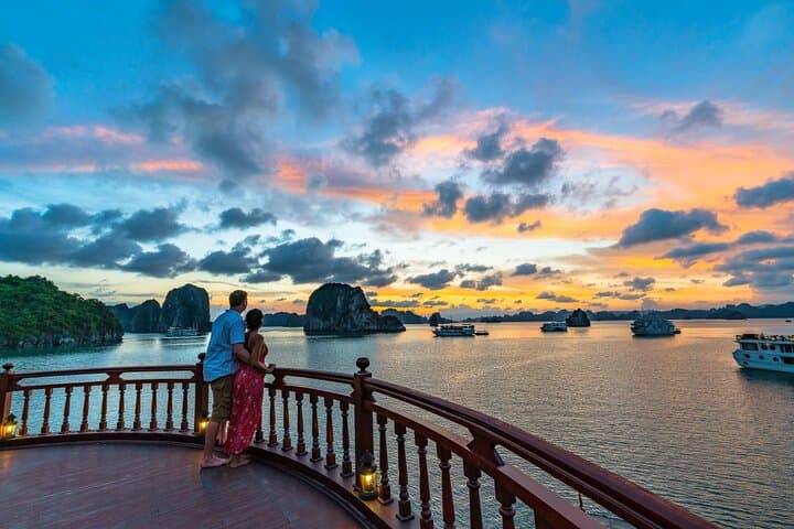 Emperor Cruises: 2-Day Halong Bay Overnight Luxury Cruise photo 4
