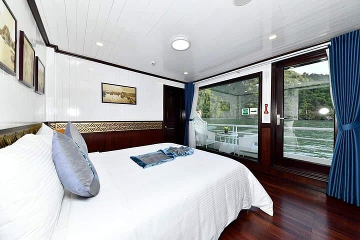 Halong Bay Luxury 3-Day Cruise — Kayak Lan Ha, Viet Hai Village & Cave Visits photo 4