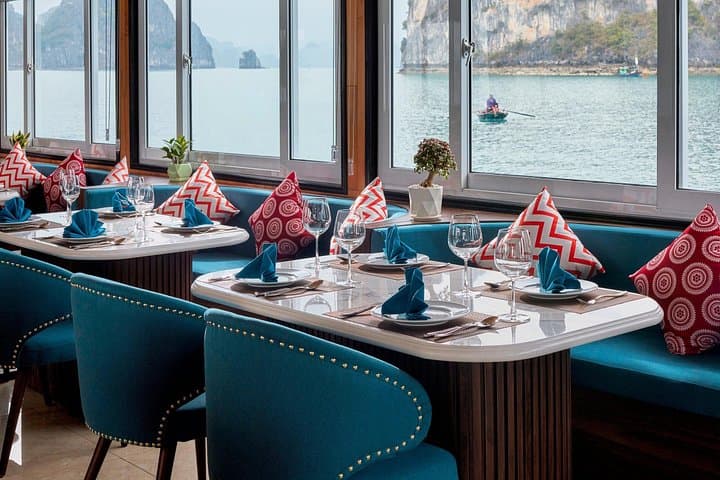Halong Bay Cozy Cruise: Full-Day Luxury Day Trip from Hanoi via Expressway photo 4