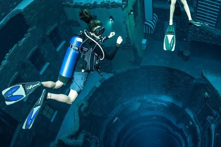 Deep Dive Dubai: Exploring the World's Deepest Pool — Sunken City Adventure photo 2