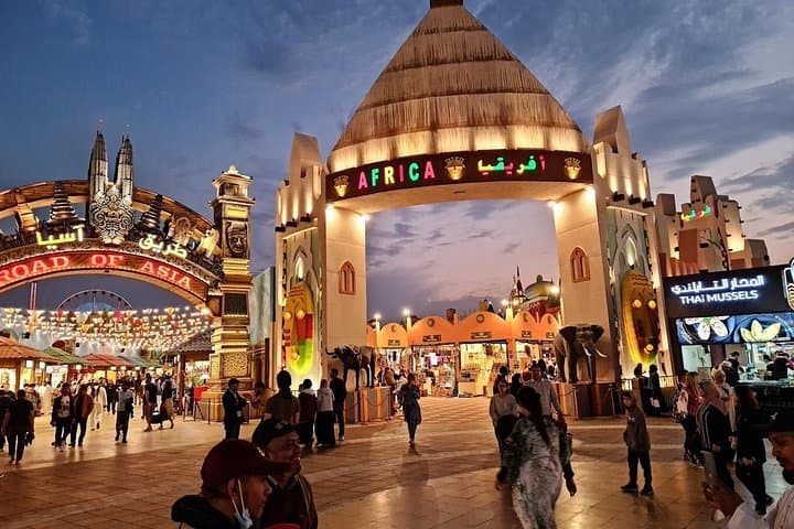 Dubai Global Village and Half-Day Private City Tour — Gold Souk, Burj Khalifa & Palm Photo Stops photo 4