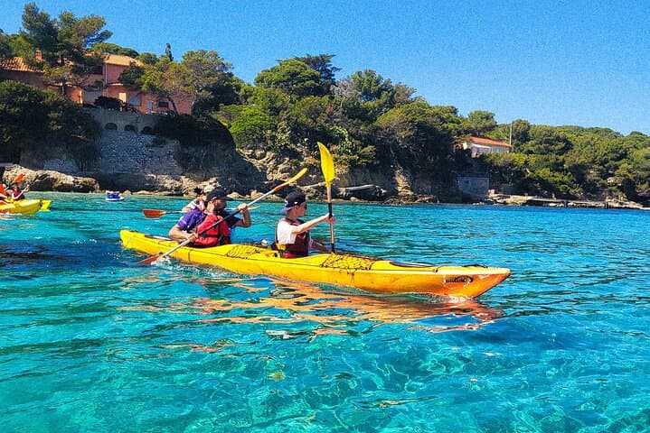 Kayak the Calanques: Guided Sea Kayak Tour from La Ciotat