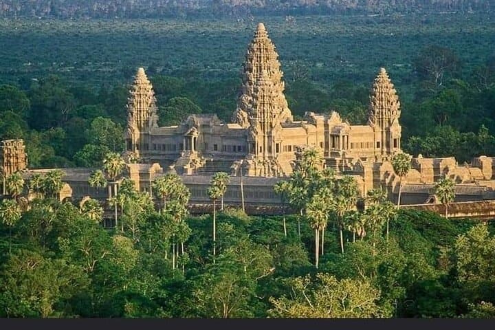 Angkor Wat, Angkor Thom & Elephant Terrace — Half-Day Morning Temple Tour from Siem Reap photo 1