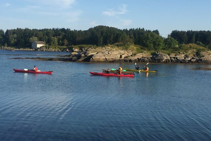 Sea Kayak Trip in Lofoten — Paddle Beneath Sheer Peaks photo 3