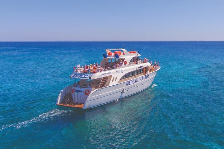 Medusa Chill-Out Cruise: 4-Hour Turtle & Blue Lagoon Cruise from Protaras
