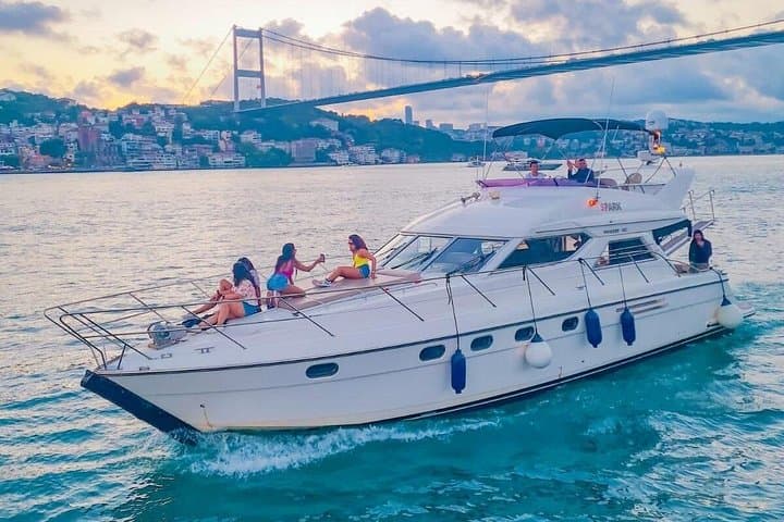 Private 14m Yacht Bosphorus Cruise: Istanbul Palaces, Bridges & Shoreline Views photo 1