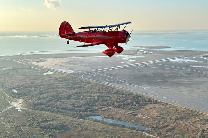 Open-Cockpit Biplane Tour Over Galveston Island: Scenic Waco Flight photo 4