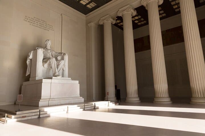 Full-Day National Mall Walking Tour: Monuments, Museums & Cherry Blossoms photo 4