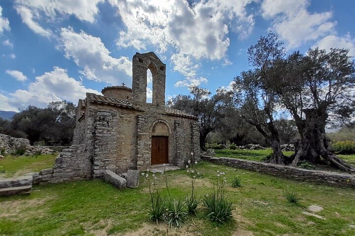 Hike Naxos’ Tragea Valley: Villages, Byzantine Churches & Kitron Tasting photo 6