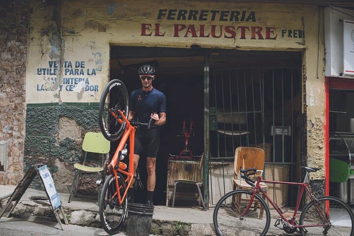 Medellín Road Bike Tour: Climb Alto de Palmas and Valley Views photo 4