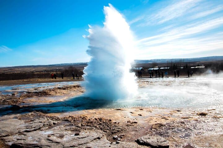 3-Day Winter Iceland Tour: Golden Circle, South Coast & Ice Cave Adventure photo 2