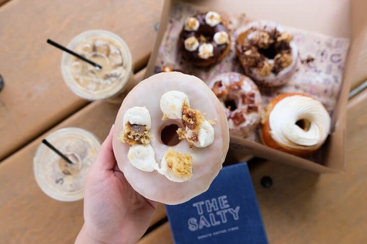 Wynwood Donuts & Street Art Walking Tour: Miami's Tastiest Murals photo 3