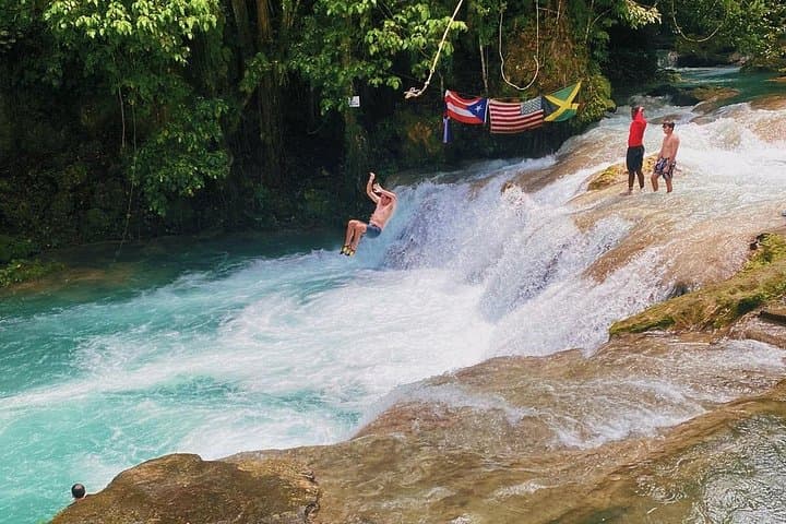 Ocho Rios Adventure: Dunn's River Falls, Blue Hole & White River Tubing photo 4