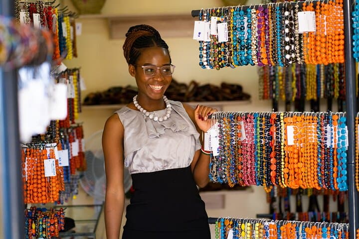 Nairobi City Sights: Giraffe Encounters, Crafts & Cultural Dances photo 5