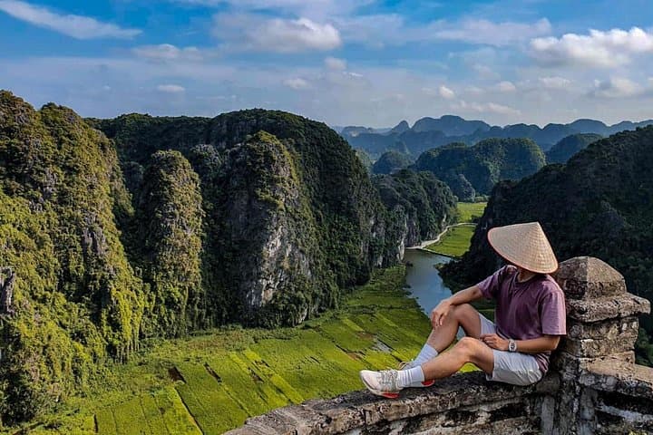 Ninh Binh Day Tour: Tam Coc Sampan, Hang Mua Views & Bich Dong Pagoda photo 1