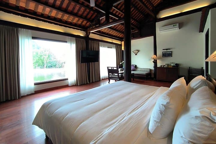 Ninh Binh in 48 Hours: Tam Coc Sampans, Mua Cave Vistas & A 4-Star Overnight photo 3