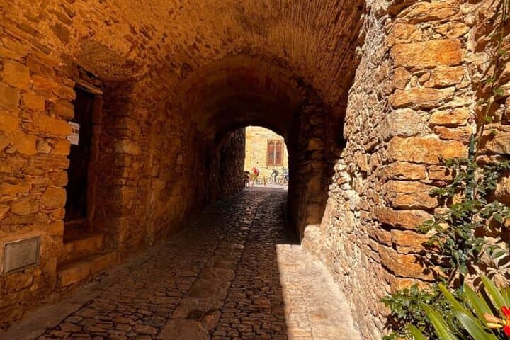 Medieval Bike Tour in Catalonia: History and Gastronomy