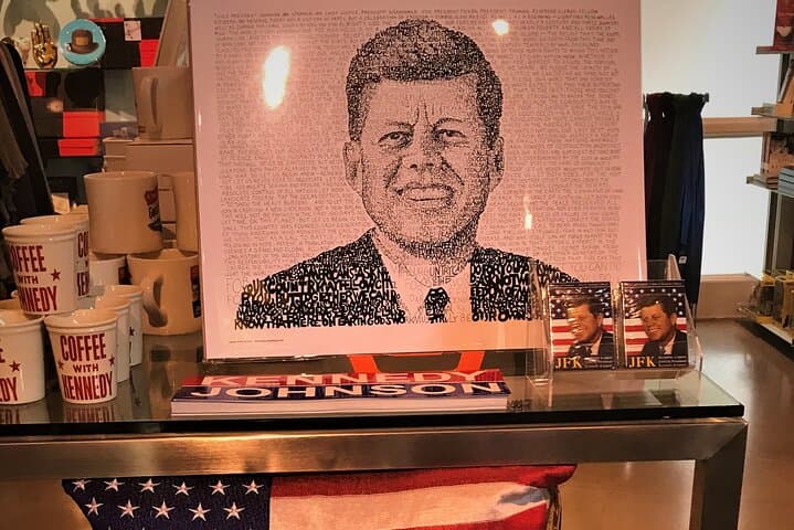 Dallas Highlights & JFK Historical Combo Tour — Dealey Plaza, Arts District & Highland Park photo 6
