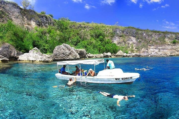 Efate Round Island Tour — Eton Beach, Lelepa Landing & Jungle Skybridge