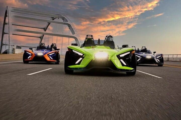 Drive a Polaris Slingshot in Philadelphia: Center City 3‑Wheel Rental
