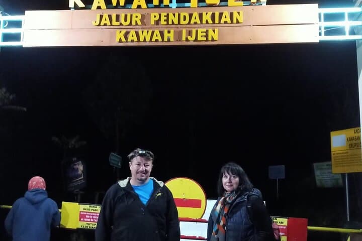 Ijen and Bromo 3-Day Volcano Trek from Bali — Blue Fire, Crater Lakes & Sunrise