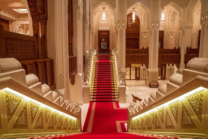Private Muscat City Tour: 4-Hour Old Muscat, Grand Mosque & Muttrah Corniche photo 4