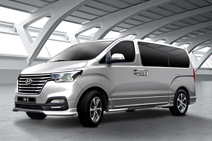 Private Inter-Emirate Transfer from Abu Dhabi Hotels — Door-to-Door UAE Transfers photo 3