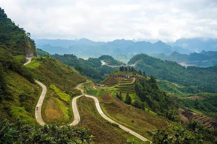 4-Day Ha Giang Loop: Ma Pi Leng, Nho Que River and Hmong Homestays