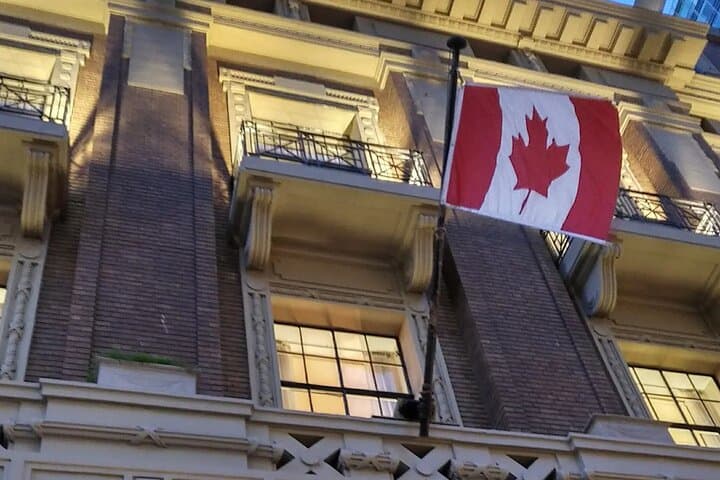 Walk Like a Local Through Vancouver — Downtown Guided Walking Tour photo 6