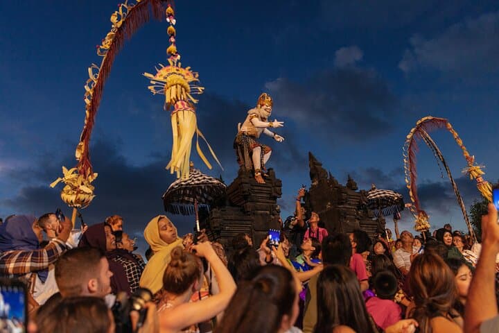 Uluwatu Sunset Experience: Kecak Dance & Jimbaran Seafood Dinner photo 2