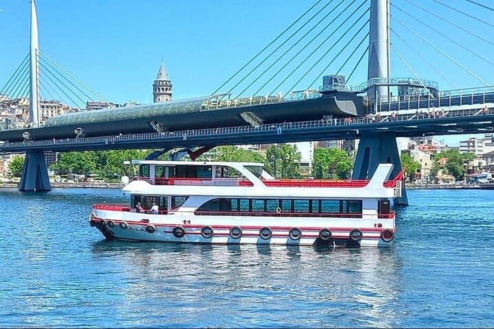 Istanbul Afternoon Bosphorus Half-Day: Eyüp, Balat & Two-Hour Boat Cruise photo 6