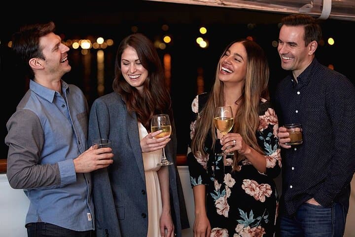 Newport Beach Christmas Dinner Cruise: Harbor Buffet & Holiday Views