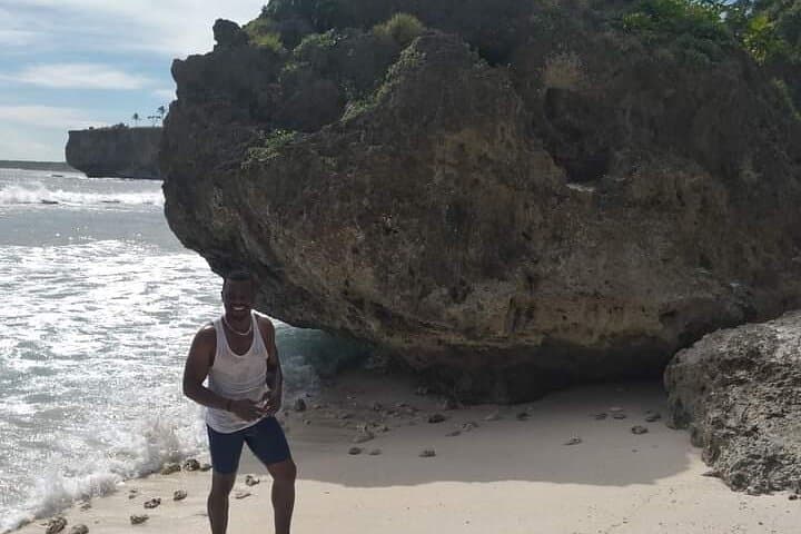 Exclusive Tour of Tongatapu: Full-Island Tour with Anahulu Cave Swim photo 3