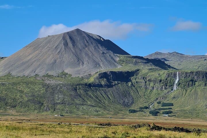 Snæfellsnes Peninsula Private Day Tour from Reykjavík: Kirkjufell, Craters & Coastal Sights photo 4
