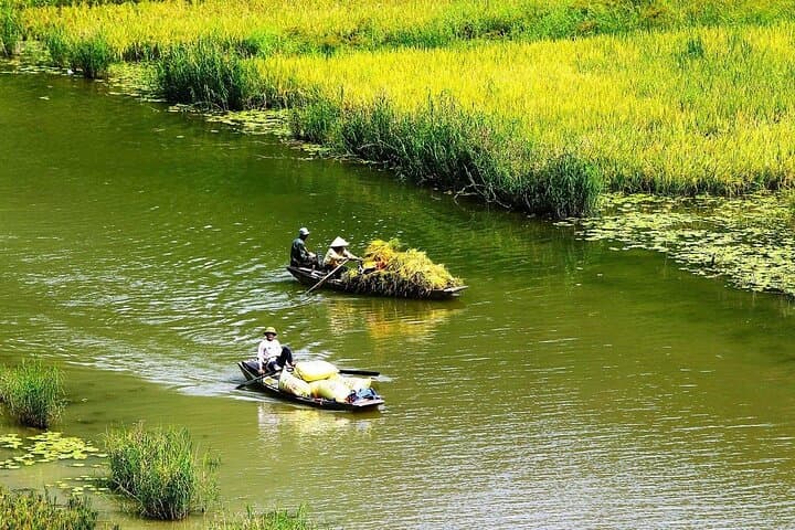 Private Luxury Day Tour to Thien Ha Cave & Trang An — Sampan Boat, Cycling & Local Family Visit photo 2