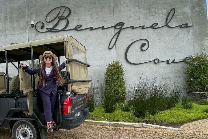 Benguela Cove Vineyard Safari: Ocean-Facing Vines & Guided Wine Tasting in Hermanus photo 2