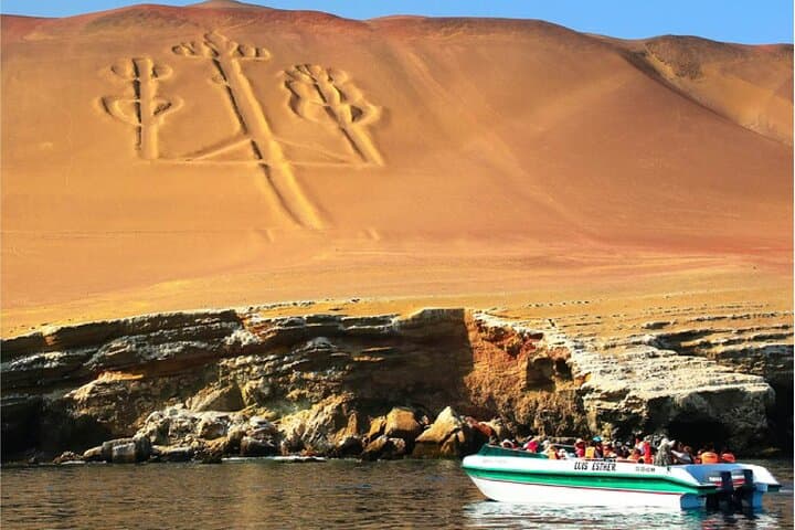 Day Trip to Paracas & Huacachina: Ballestas Islands, Dune Buggies & Sandboarding photo 4